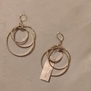 NWT  Decoded Earring